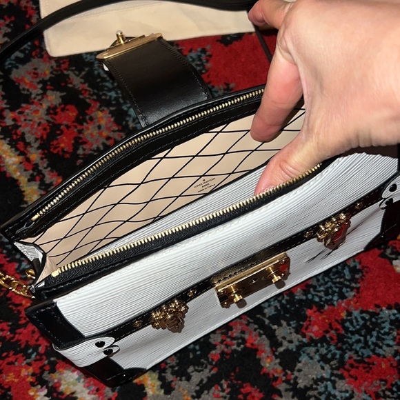 Louis Vuitton Black & White Epi Petite Malle Bag - Picture 8 of 10